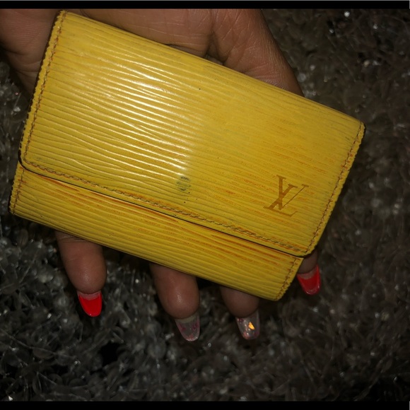 SOLD!!!!  Louis Vuitton Yellow Epi Leather 6 key holder - Picture 8 of 8